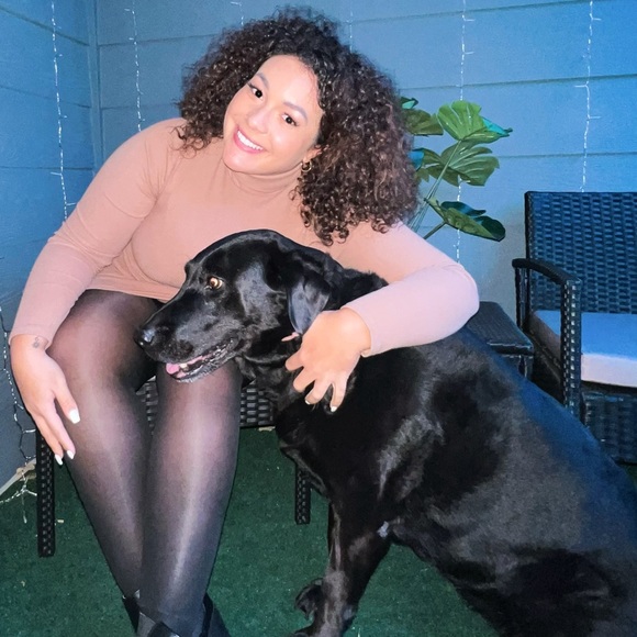 Meet your Posher, Chantelle - Picture 2 of 3